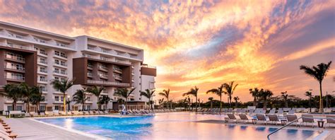 embassy suites reviews|EMBASSY SUITES BY HILTON ARUBA RESORT .